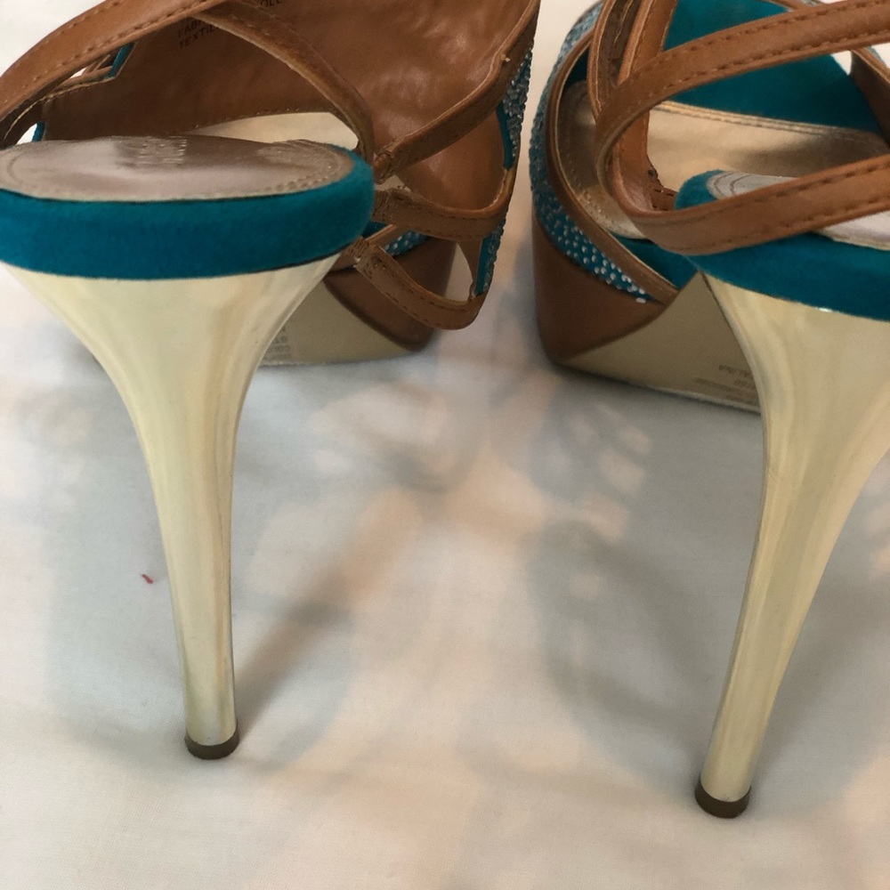 Sandals - Picture 3 of 3